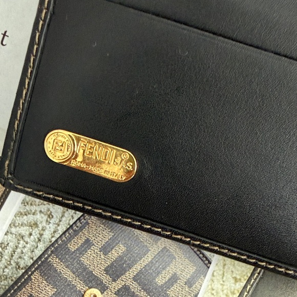 Fendi Black and Tan Logo Wallet with COA - Picture 8 of 9